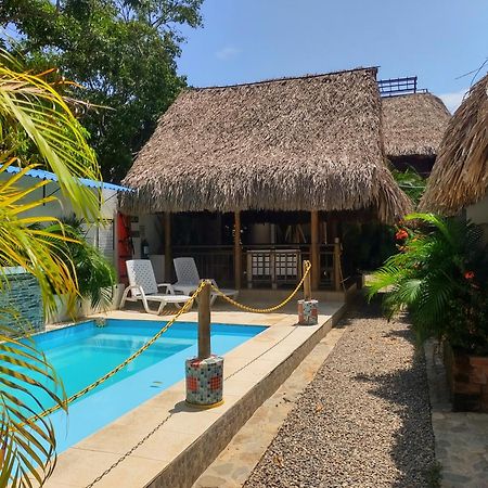 El Leon Feliz Palomino Hotel Exterior photo