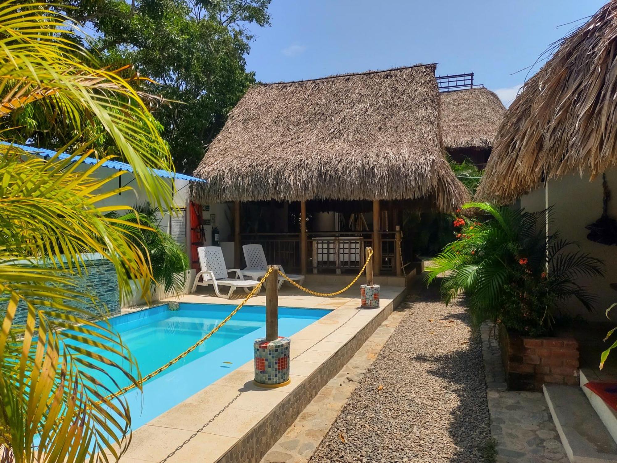 El Leon Feliz Palomino Hotel Exterior photo